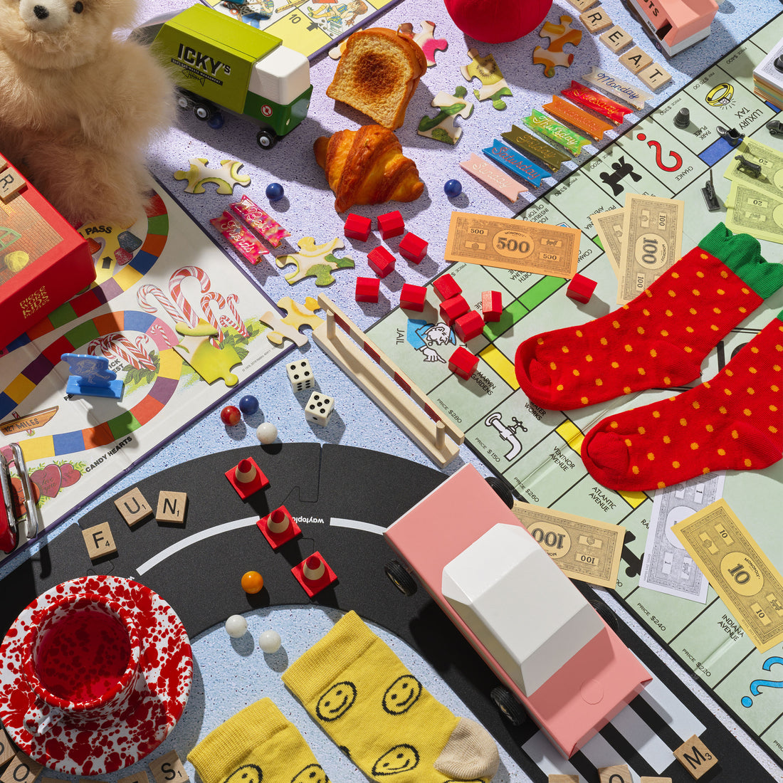 Monopoly Vintage Bookshelf Edition – Piecework Puzzles