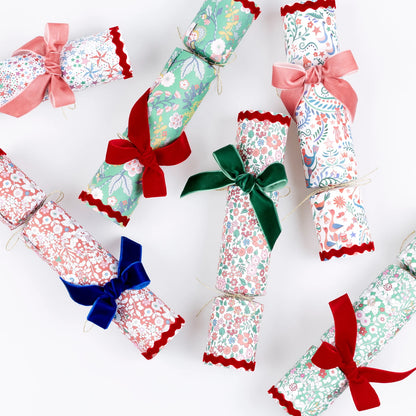 Liberty Velvet Bow Crackers