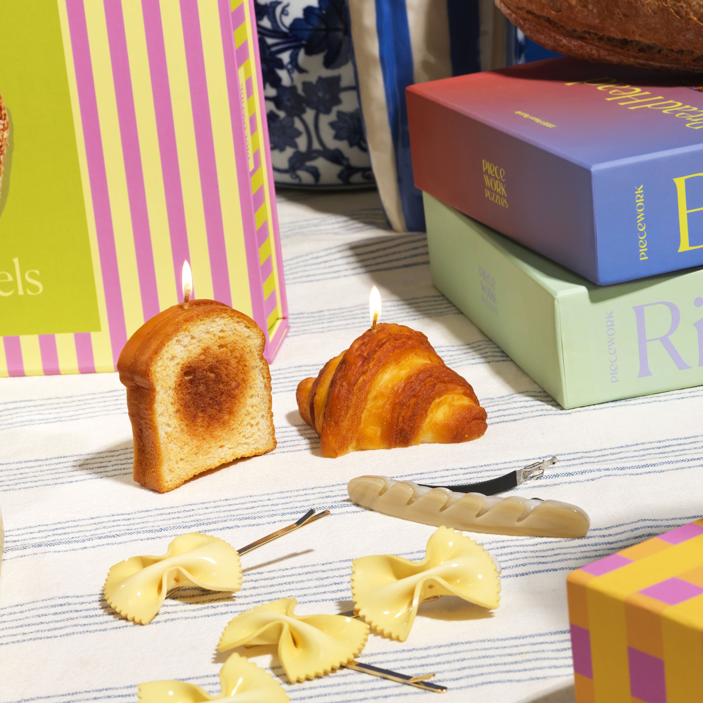 Croissant Candle - Thumbnail 2