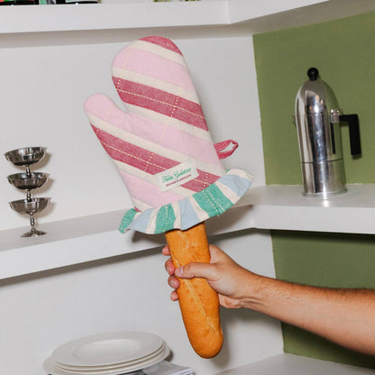 Ruffled Oven Mitt
