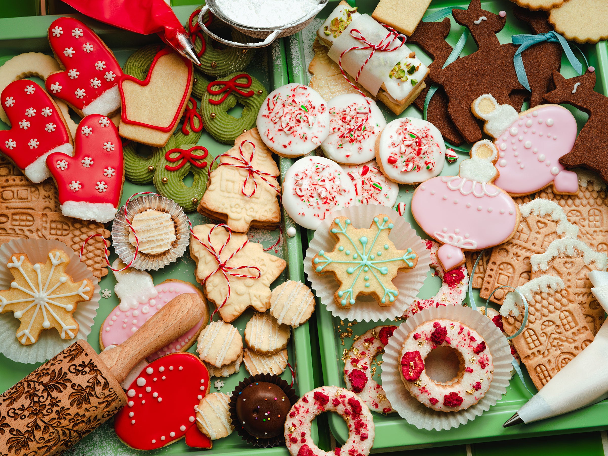Frost Yourself Puzzle – Christmas Cookie Puzzle – Piecework
