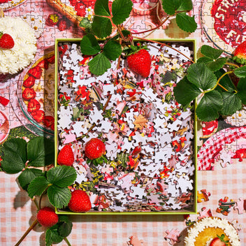 Strawberry Affair – Piecework Puzzles